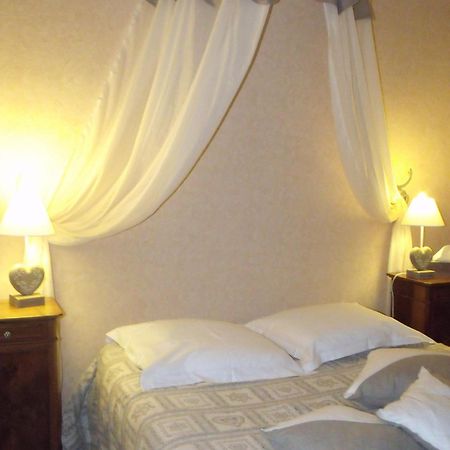 Relais Saint Louis, Logis Hotel Belleme Bagian luar foto