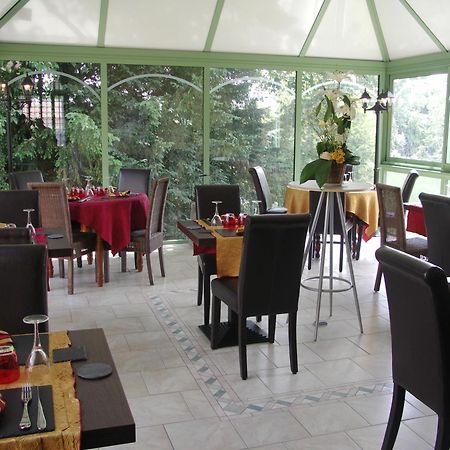 Relais Saint Louis, Logis Hotel Belleme Bagian luar foto