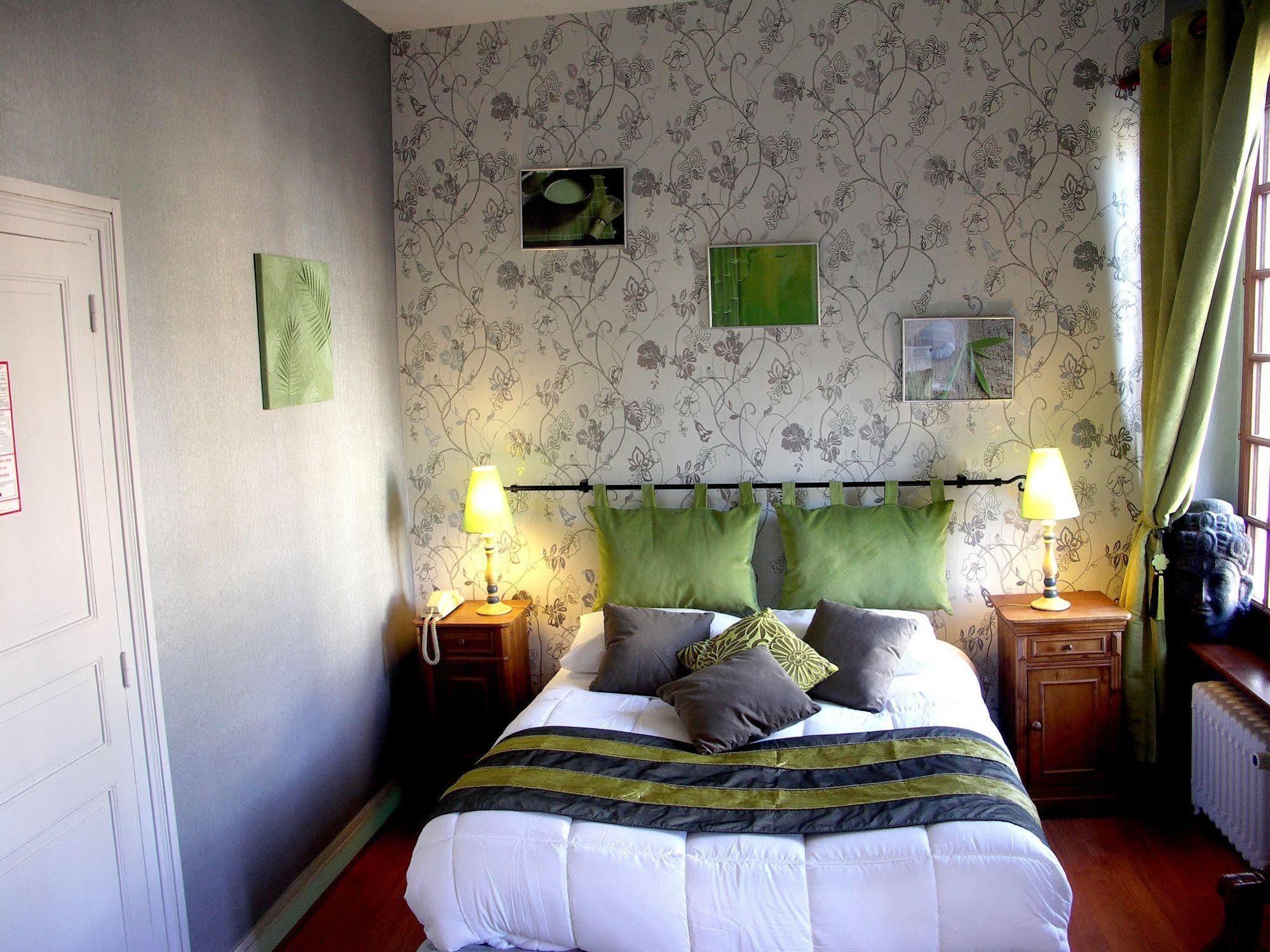 Relais Saint Louis, Logis Hotel Belleme Bagian luar foto