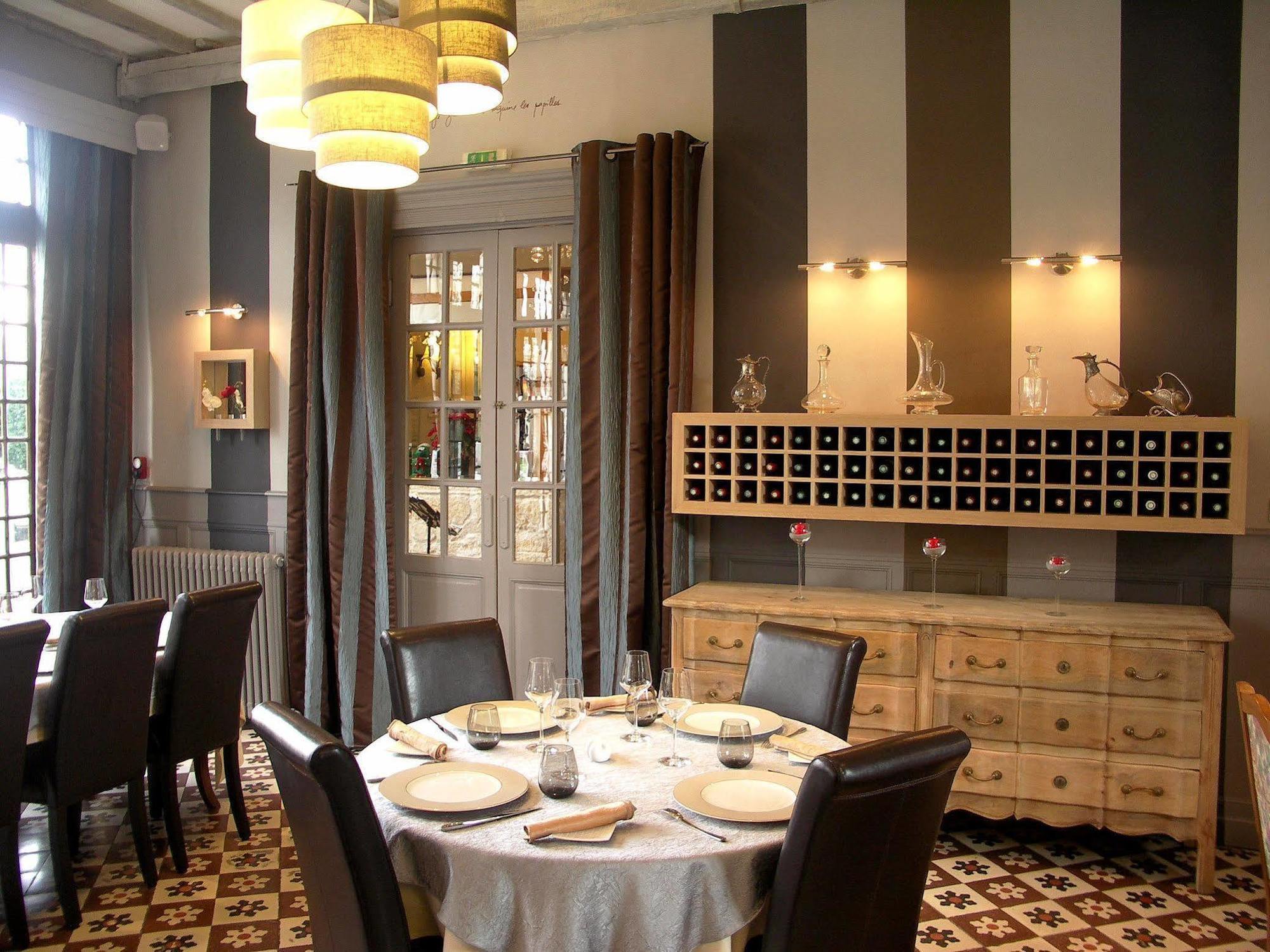 Relais Saint Louis, Logis Hotel Belleme Bagian luar foto